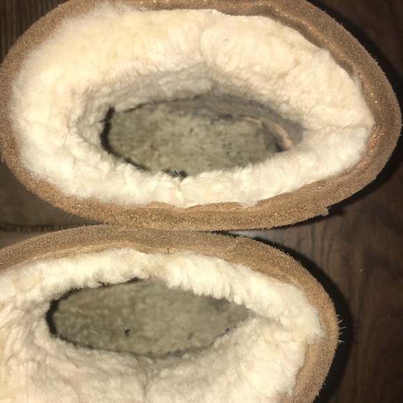 Bearpaw short boots - Picture 3 of 3